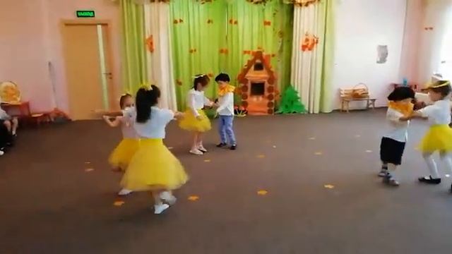 танец пестиков и тычинок... кажется... но это не точно смотреть онлайн