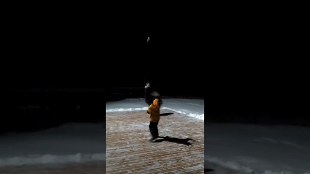 Зимний бадминтон. на улице -18С. смотреть онлайн