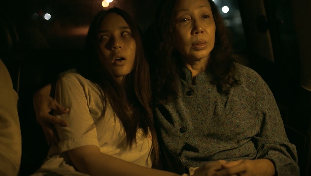 Паранормальные явления: Медиум — Русский трейлер (2022) смотреть онлайн