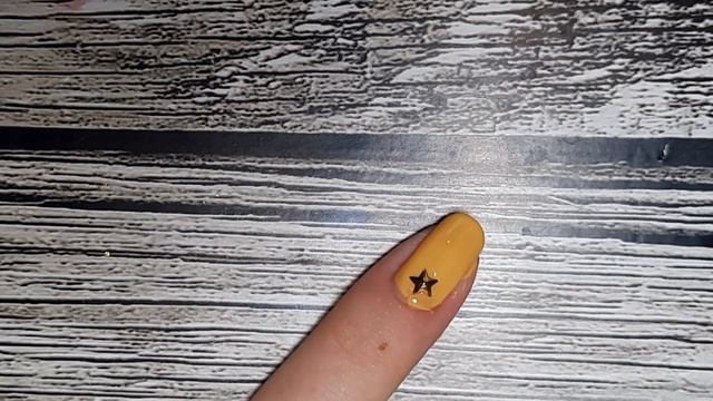 Объемный дизайн обычным лаком/градиент/маникюр/руки-крюки смотреть онлайн