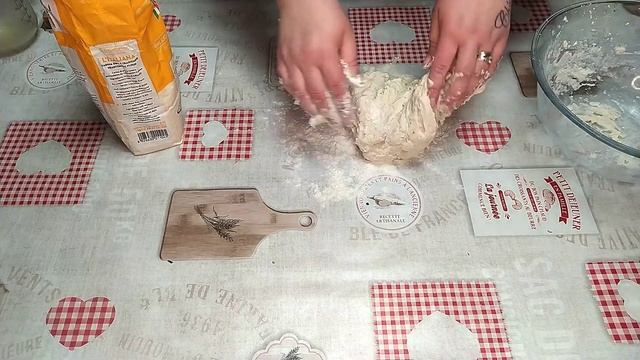 РОЗМАРИНОВЫЙ ХЛЕБ | ПРОСТЕЙШИЙ РЕЦЕПТ без заморочек ! Ароматный, воздушный и хрустящий! смотреть онлайн