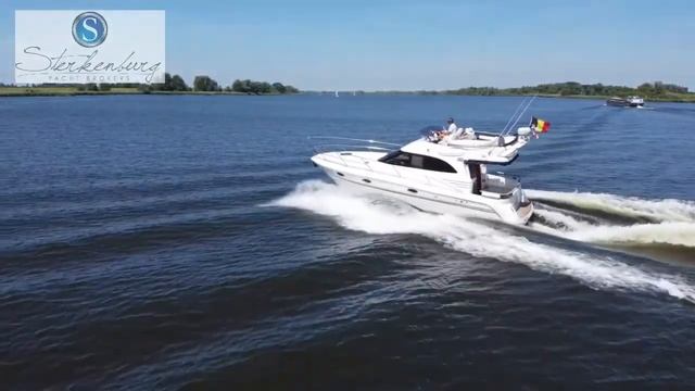 Galeon 330 Fly