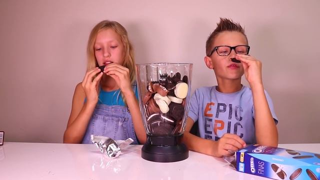OREO SMOOTHIE CHALLENGE!!!!! смотреть онлайн