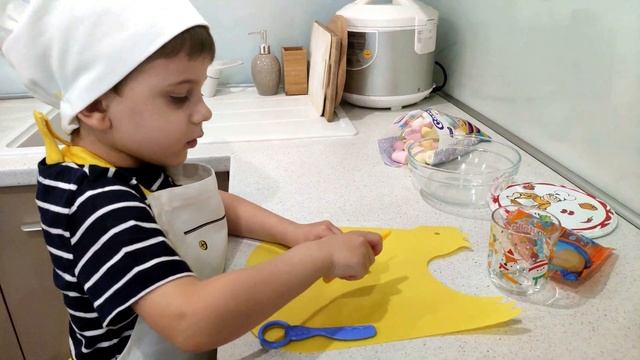 Весёлые истории про вредные сладости. Артур готовит суп из сладостей. смотреть онлайн