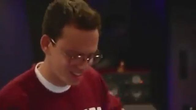 Logic - Everybody snippet (part 2) смотреть онлайн