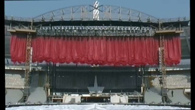 Gigantic venetian curtain, closing test смотреть онлайн