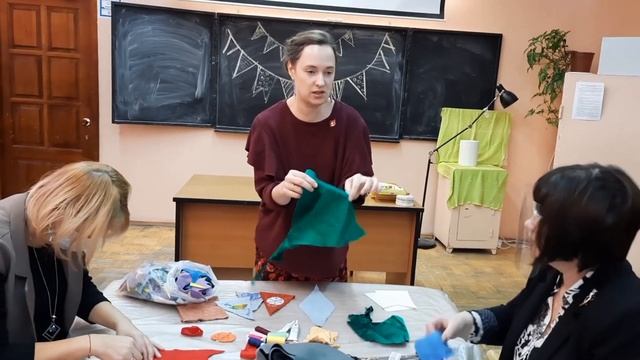Мастер-класс "Новогодняя гирлянда", мастер-класс ведет Зверева Анна Владимировна смотреть онлайн