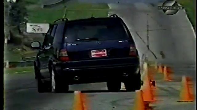 2000 Mercedes-Benz ML55 AMG (W163) - MotorWeek Retro смотреть онлайн