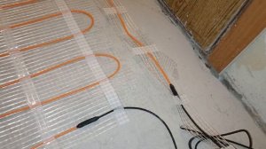 Электрический теплый пол.Стелим теплый пол под плитку. Подключаем теплый пол. Строительный мусор.