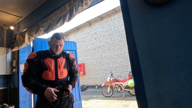 Мото новичок одним днем из Москвы в Крым 2023 на Honda CRF250L. Выезд в мото путешествие Ч1 смотреть онлайн