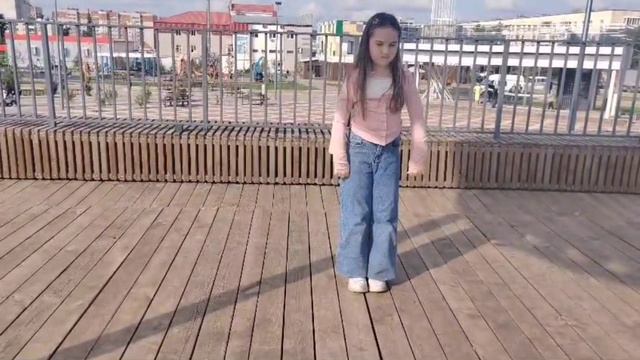 [KPOP IN PUBLIC] (klaxon)g-idle