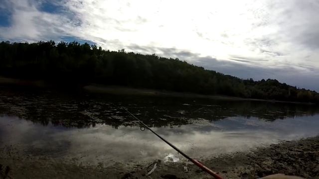 Peche du brochet aux leurres (stickbait, big bait) en Ariege partie 9 смотреть онлайн