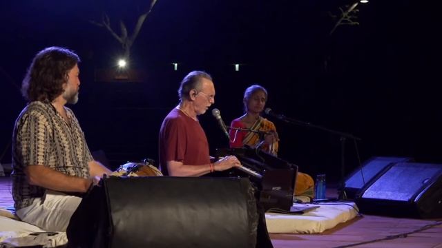 Krishna Das Live - From The  Matrimandir Amphitheater In Auroville, India