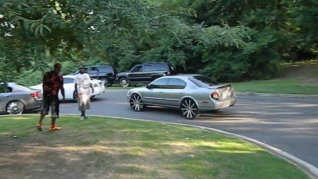 Infiniti's Vs Maxima's Bent Em Up at Mlk Park in Memphis TN смотреть онлайн
