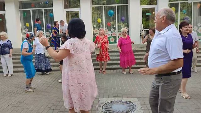 19.08.23г..."Здравствуйте, Почтение нам Ваше"...на танцполе в Гомеле... смотреть онлайн