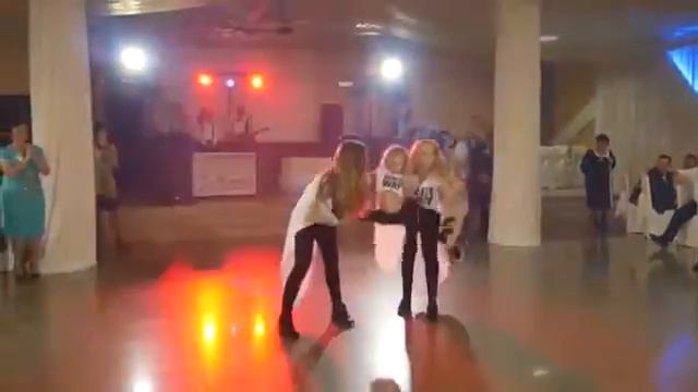Время и Стекло Наверно потому что Dance смотреть онлайн
