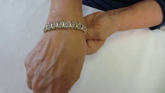 10 Karat Gold and Diamond Bracelet смотреть онлайн