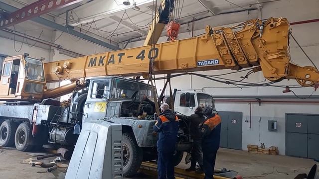 ЯМЗ-238 автокрана МКАТ-40 не выдерживает нагрузки. смотреть онлайн