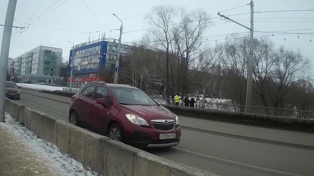 Прогулка продолжается.Город Стерлитамак река Стерля.Смотрите также канал Константин Лебедев. смотреть онлайн