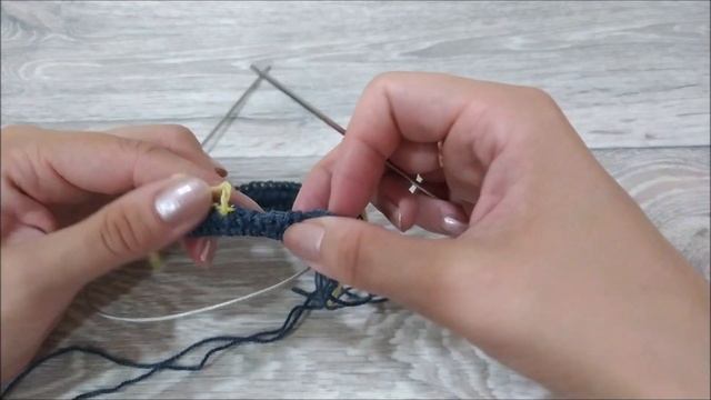 Мужская шапка спицами смотреть онлайн