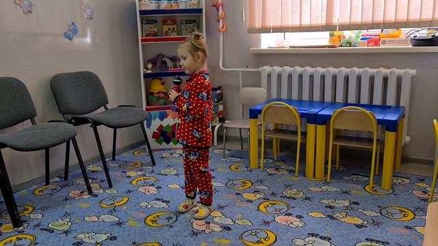 Песня про гномиков. Алисия, занятие вокалом. смотреть онлайн
