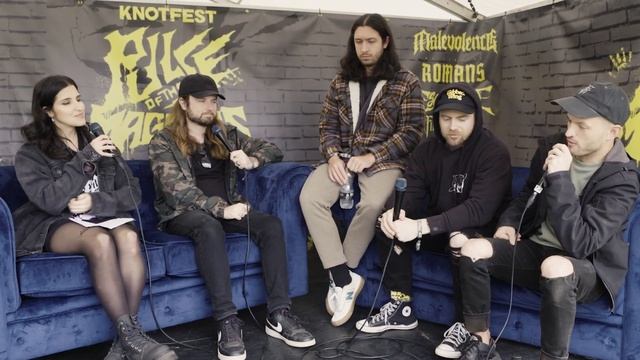 FIT FOR A KING: Non-Stop MOSHING at Slam Dunk смотреть онлайн