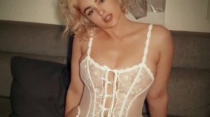 Beautiful Goddess Stefania Ferrario ✨@Stefania.Ferrario