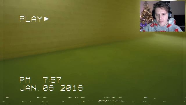 VRATILE SE CREEPY SOBE! / The Tape: A Survival Game смотреть онлайн