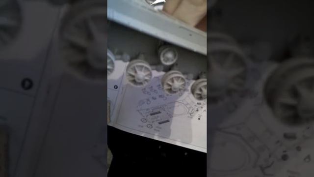 Сборка тяжелого танка КВ-122 часть 2 смотреть онлайн