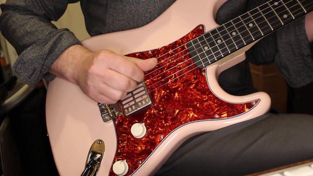 Rona By Waterslide Guitars S-Style, Shell Pink w/Mojo Dual Foil Pickup & Coil Splitting смотреть онлайн