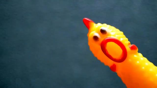 КРИЧАЩАЯ РЕЗИНОВАЯ КУРИЦА! CRAZY CHICKEN с ALIEXPRESS! смотреть онлайн
