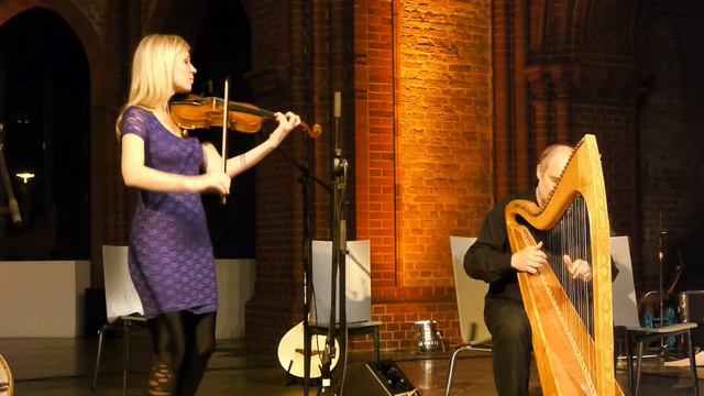 Angelika Nielsen & Thomas Loefke Tjørnarøkur смотреть онлайн