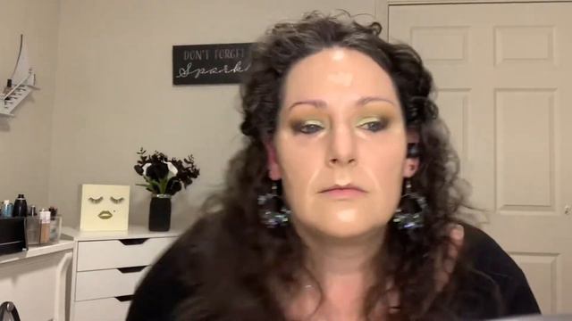 A St. Patty’s Day look and surprise pillow talk!! смотреть онлайн