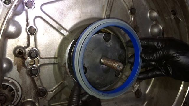 # 62 CAT C 15 CRANKSHAFT MAIN SEAL ,ЗАМЕНА САЛЬНИКА смотреть онлайн