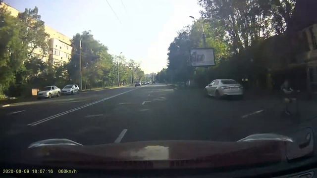 Kazakhstan. Almaty. The roads . Алматы. Дороги нашего города во время карантина. смотреть онлайн