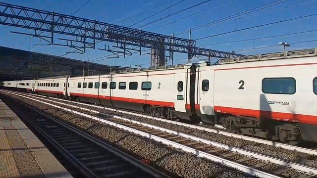 [HD] Treni sotto gli albori di Roma Tiburtina смотреть онлайн