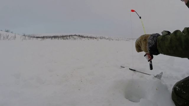 ТАКАЯ РЫБАЛКА ЗАПОМНИТСЯ НА ДОЛГО! ЭКСТРИМАЛЬНАЯ рыбалка на КУМЖУ ../extreme fishing for brown trou смотреть онлайн