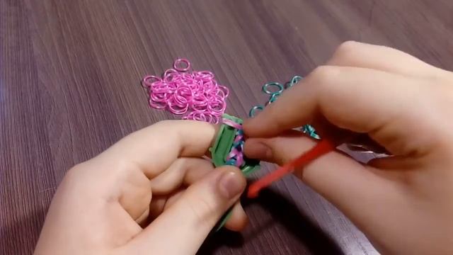 Яркий браслет-косичка. смотреть онлайн