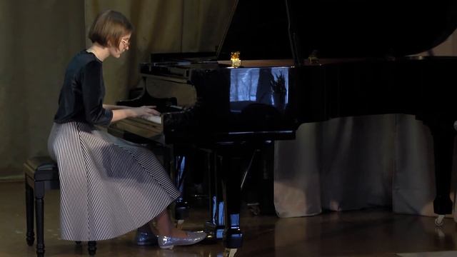 Вера Черноусова, 12 лет, Гиллок В "Настроение лунного света", Гречанинов А «Жалоба», Бердская ДМШ смотреть онлайн