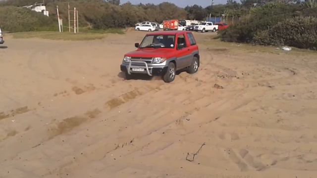 Pajero IO 1.6 in sand смотреть онлайн