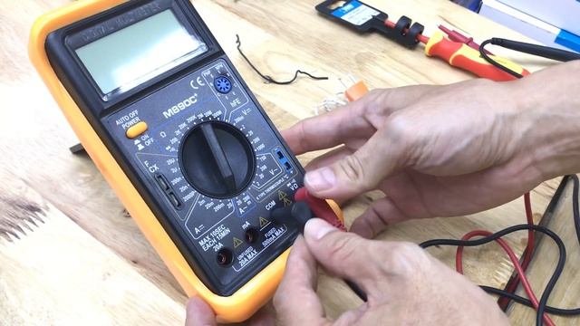 T050 Đồng hồ điện tử vạn năng Fervi Italia. Call 0976423398 смотреть онлайн