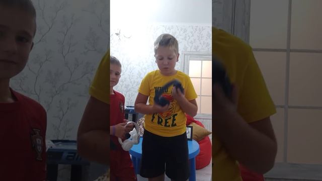 наушники от JBL смотреть онлайн
