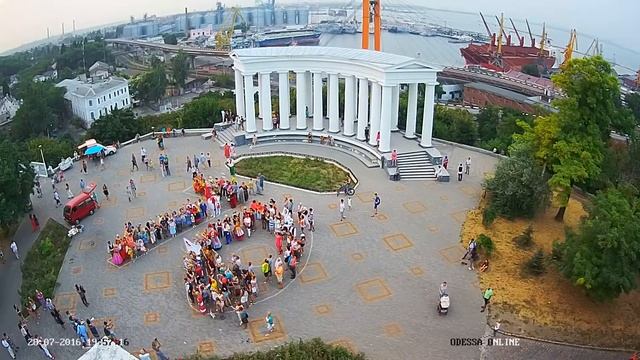 Открытие 70-го юбилейного сезона в Музкомедии. Колоннада. Odessa ONLINE. смотреть онлайн