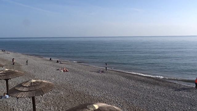 До лета остался 31 день! Пляж "Центральный" в Лазаревском. Погода 30 апреля 2019 смотреть онлайн