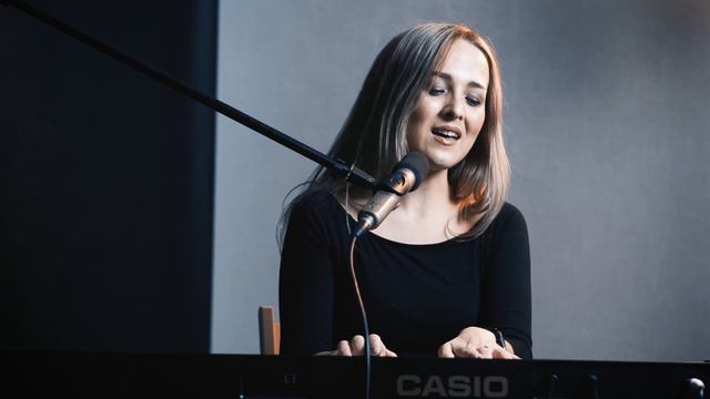 Миляуша Сафина - Урталайга бүлдем (cover Әбри Хәбриев Урталайга бүлдем) смотреть онлайн