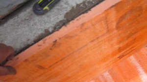 Клею пеноплекс на плиточный клей без грибков  и монтажной пены.