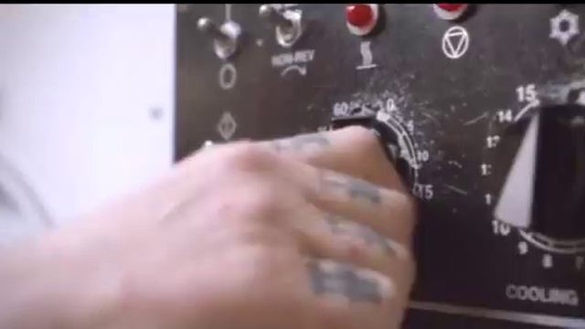 Metallica и чёрные бейсбольные футболки Джайентс... смотреть онлайн