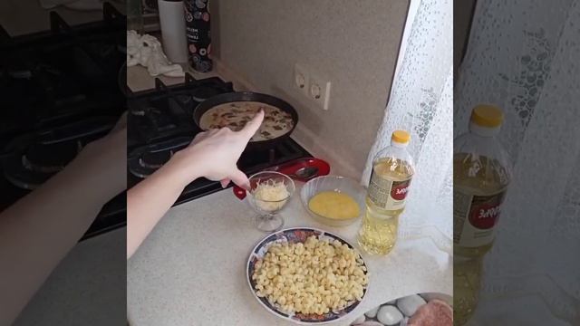 Макароны с куриным филе с сырным соусом смотреть онлайн