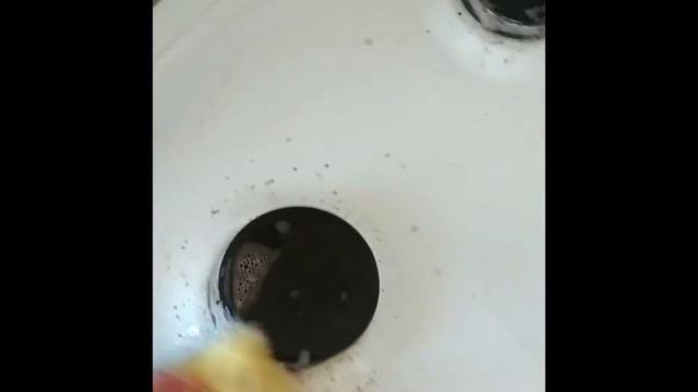 Универсальный чистящий спрей Mr. Proper с ароматом лимона смотреть онлайн