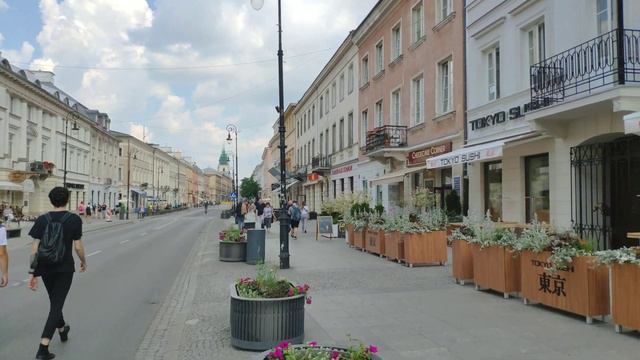 Nowy Świat. Улица Новый Свят в Варшаве, июнь 2019 смотреть онлайн